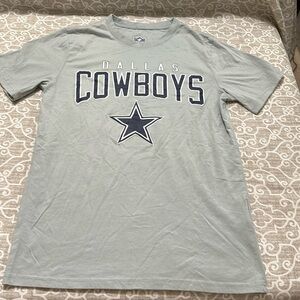 Men’s NFL size small Dallas Cowboys official shirt